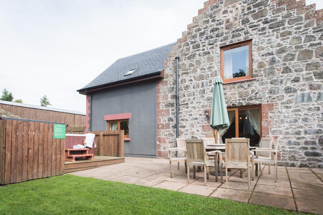 The Granary With Hot Tub Villa Forgandenny Kültér fotó